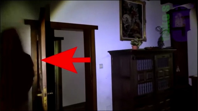 Nukes Top 5-Featuring MarkBenIk-Shadowy apparition caught on camera standing behind the door